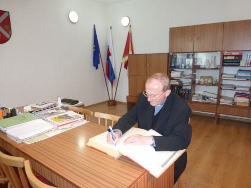 201505231944130.p1060524